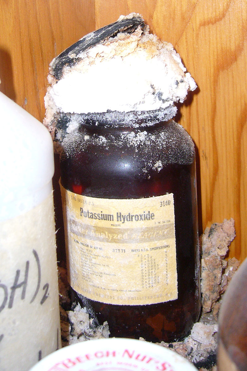 potassium-hydroxide-blowing-its-top-2